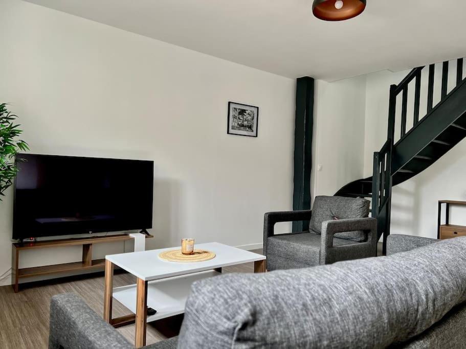 La Parisienne - 80M2 Appartement Vierzon Buitenkant foto